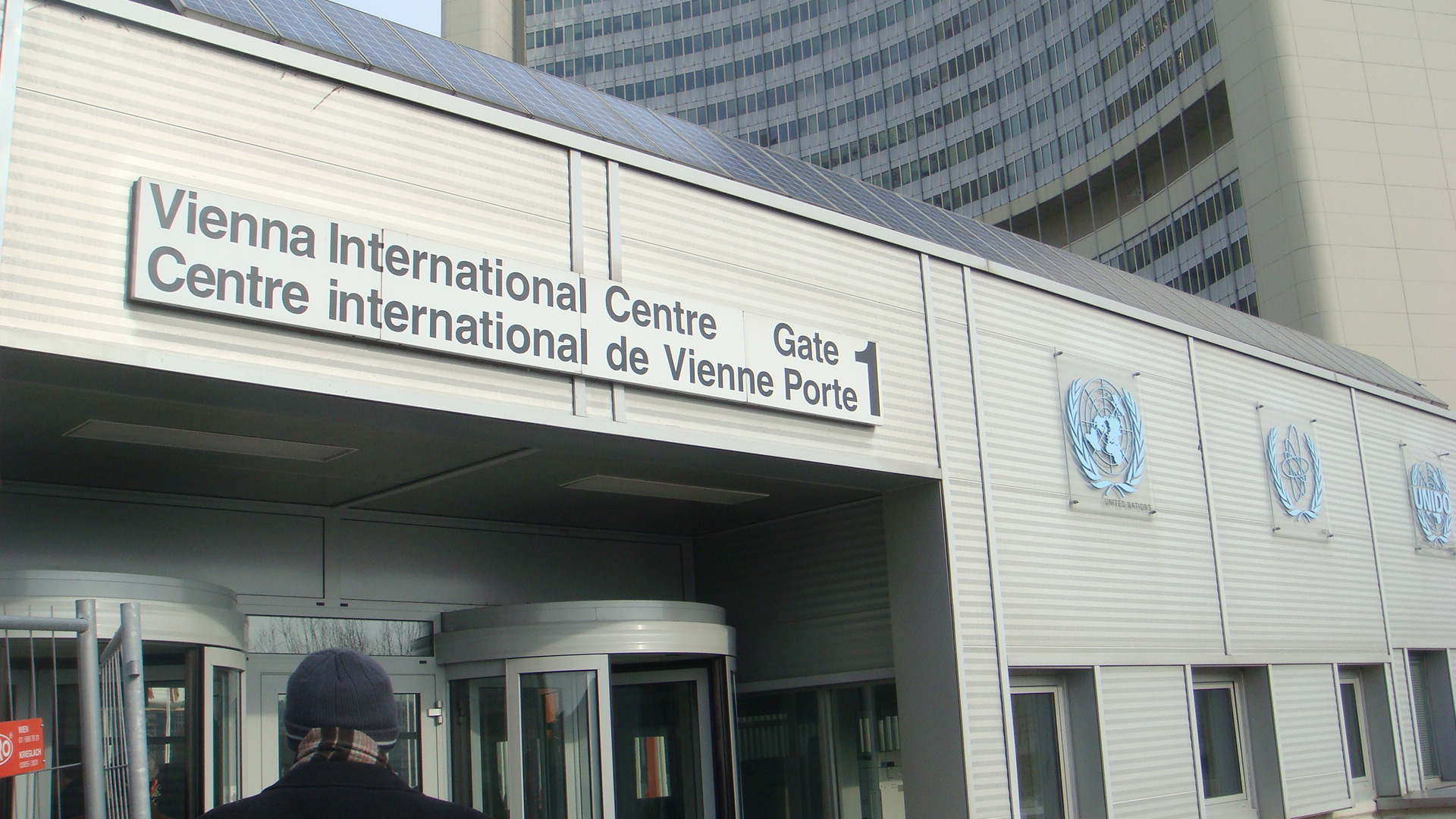 Vienna_InternatCentre_Port1
